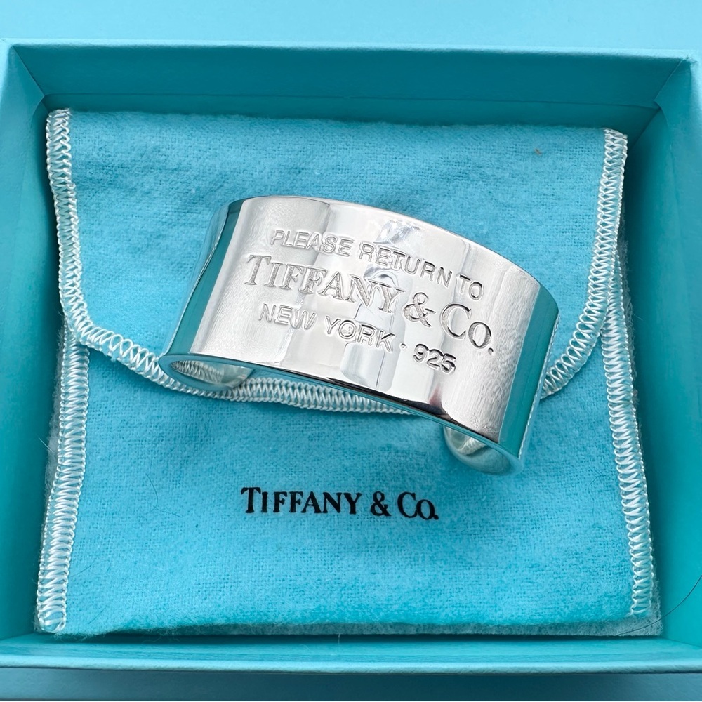 Tiffany & Co. New size medium rtt wide cuff sterling silver